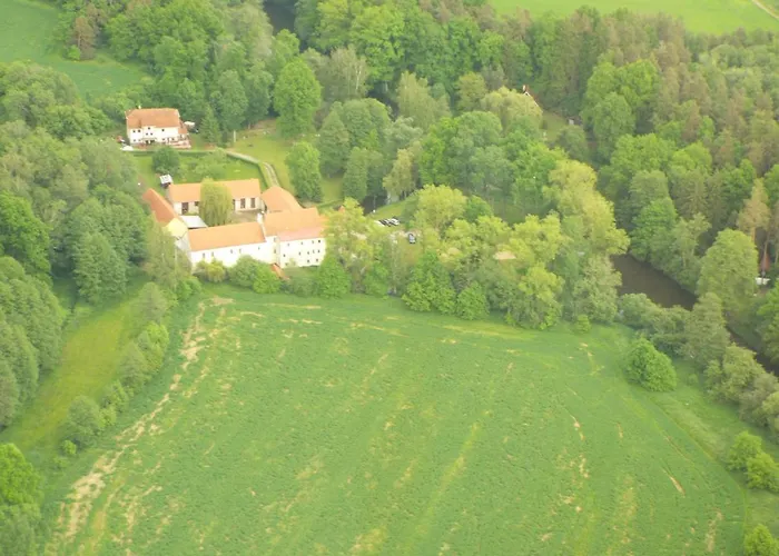 Vendégház Faehnrichuv Mlyn Stráž nad Nežárkou
