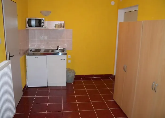 Vendégház Faehnrichuv Mlyn